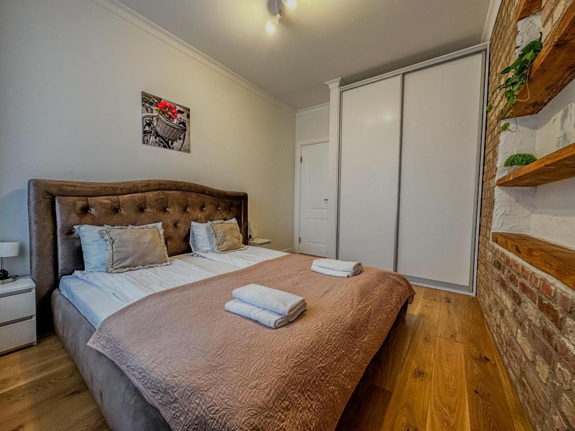 One Bedroom Promenade Apartment 리가 외부 사진